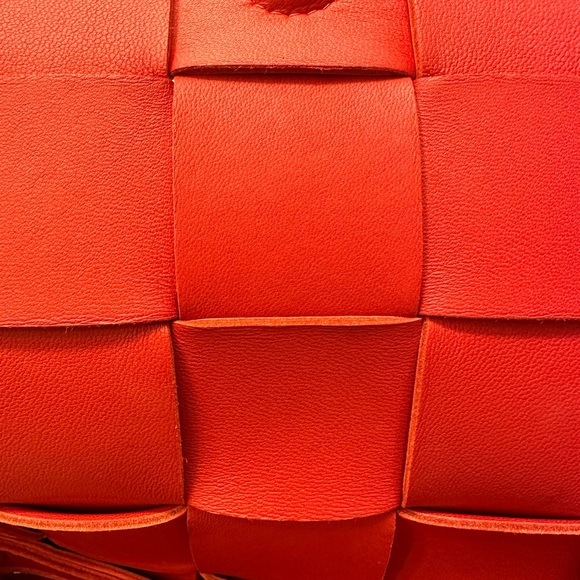 BOTTEGA VENETA Cassette Bag - Picture 10 of 16